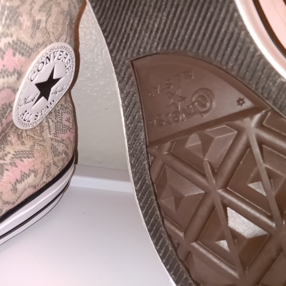 Converse Camouflage High-Top Sneakers